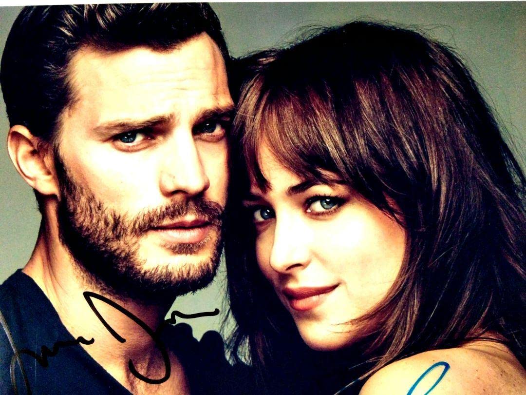 Amazon.co.jp: ジェイミードーナンとダコタジョンソン直筆サイン入り超